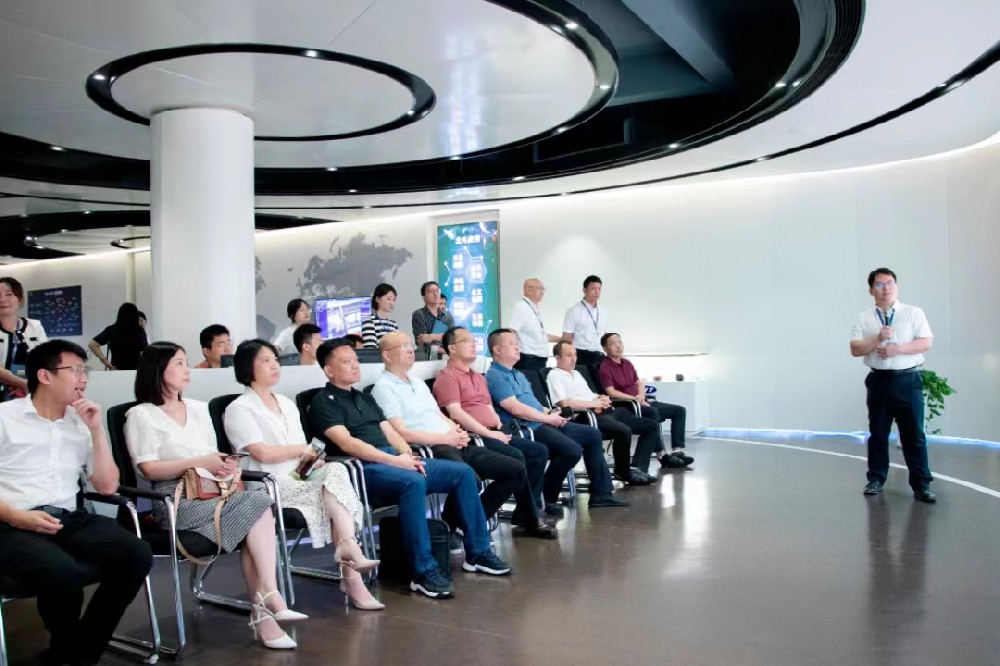 撫州市金溪縣委常委、政法委書記羅中原一行蒞臨憶源科技考察調(diào)研