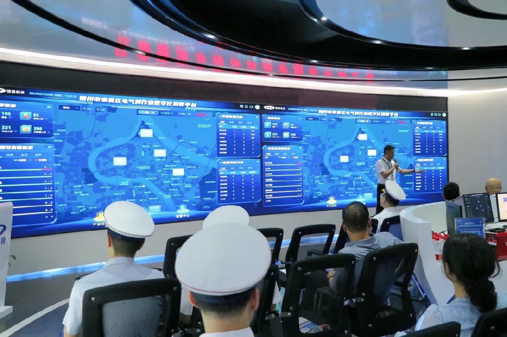 章貢區(qū)扎實推進電氣焊安全監(jiān)管服務(wù)改革試點